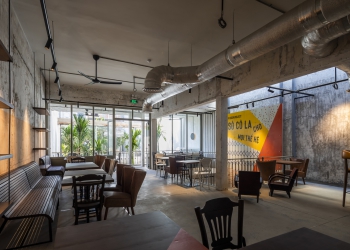 architect-vietnam-renovation-heritage-coffee-shop