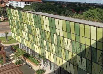 tropical-architecture-hospitality-green-building-ventilated-facade-angsana-cambodia