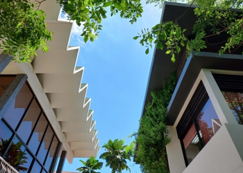 senate-office-architect-green-architecture-cambodia-green-facade-02