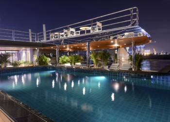 cruise ship pool deck design idea